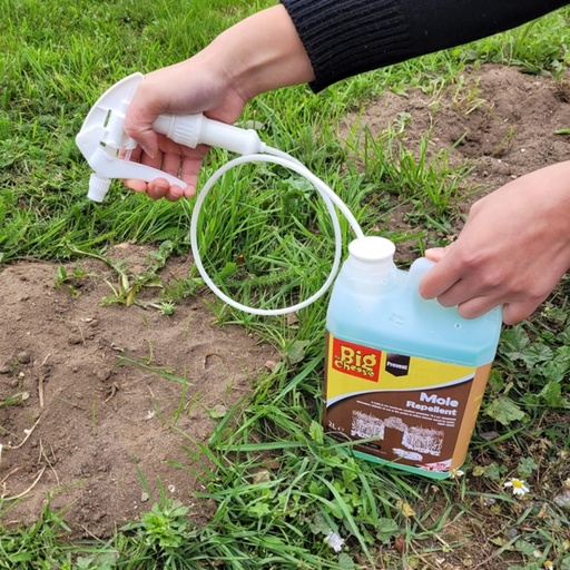 STV - Mole Repellent - 2L RTU Sprayer Kit