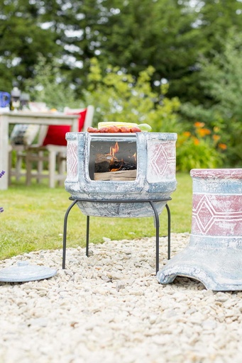 La Hacienda - Geometric Medium Chimenea