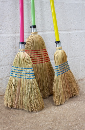 Red Gorilla - Corn Brooms - Standard (NEW 120CM HANDLE PINK)