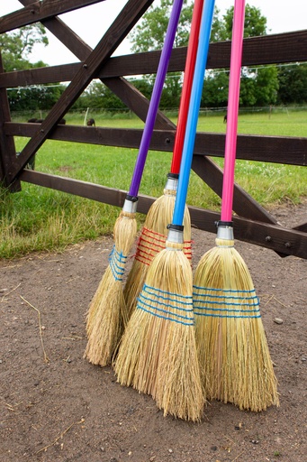 Red Gorilla - Corn Brooms - Standard (NEW 120CM HANDLE PURPLE)