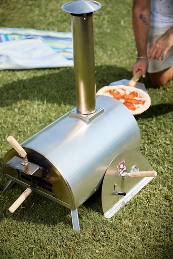 Bad Axe - Portable wood fired outdoor pizza oven
