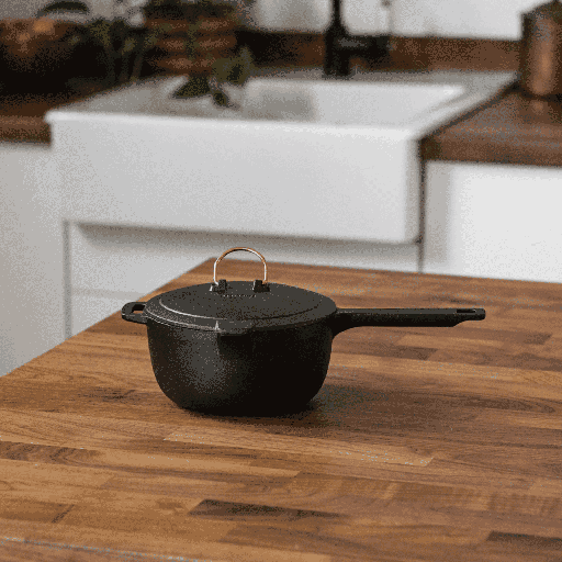 Barebones - Enamel Lined Cast Iron Saucepan - Vintage White