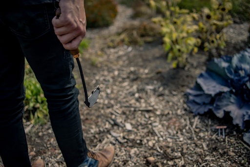 Barebones - Japanese Weeding Hoe - Walnut/Black