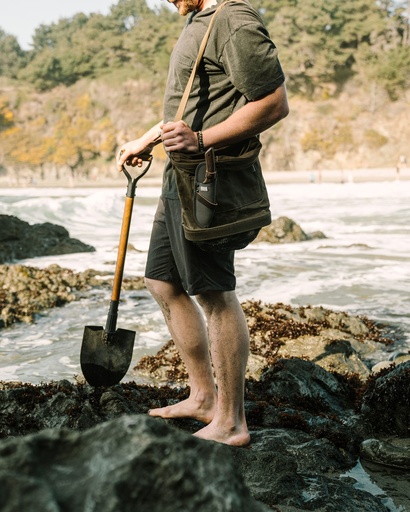 Barebones - Shovel with Sheath