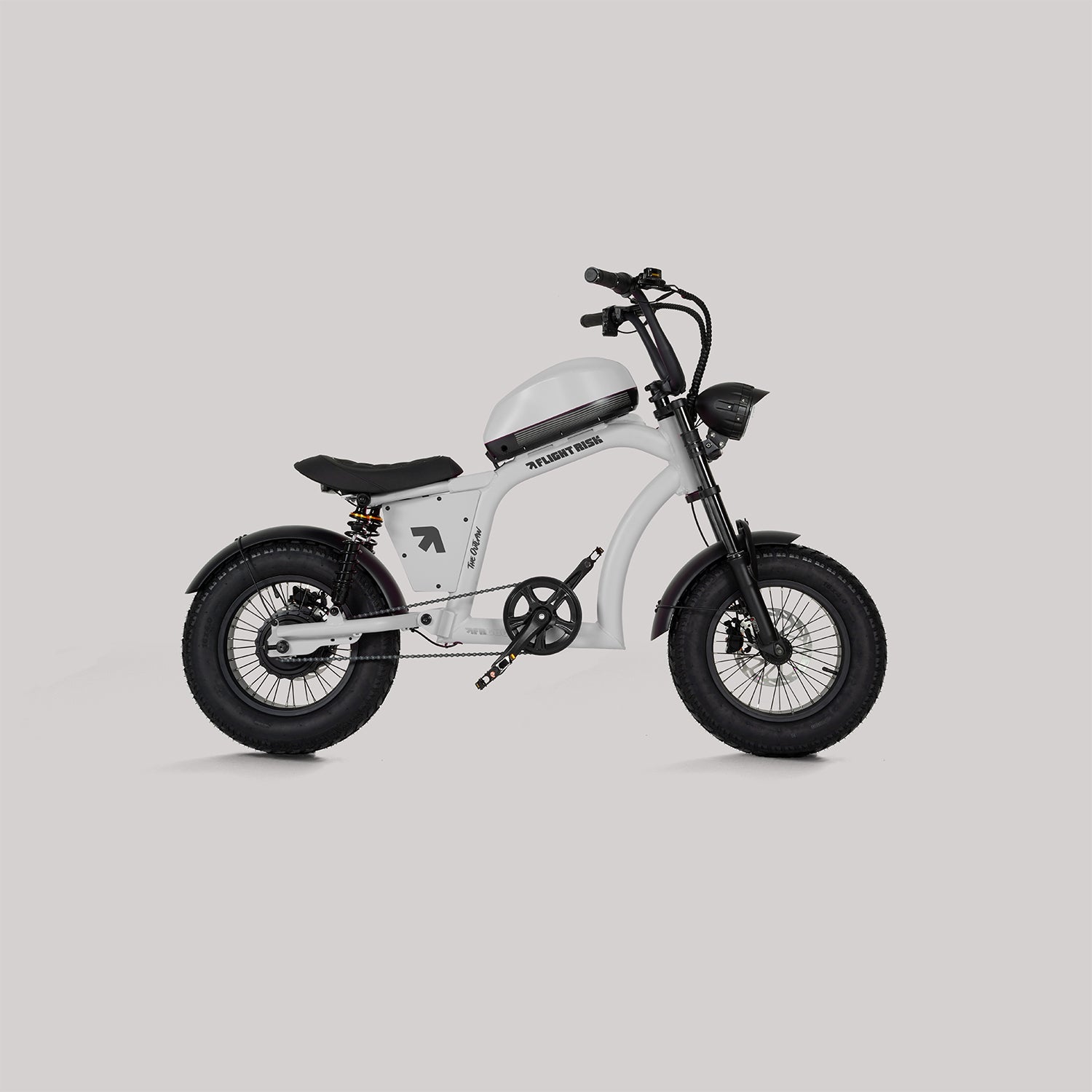 Flight Risk - FR606 – The Rulebreaker - White